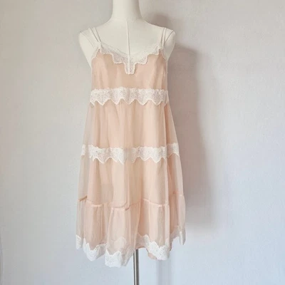 Nuevo con etiquetas Vestido Victoria's Secret 2 Piezas Malla Encaje Mini Chemise Sin Mangas Crema Desnudo Talla M Foto 1 de 4