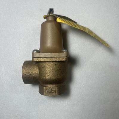 Watts 1 4P948-030 30 Psi Water Pressure Safety Relief Valve 1 Inch - Image 1 of 4
