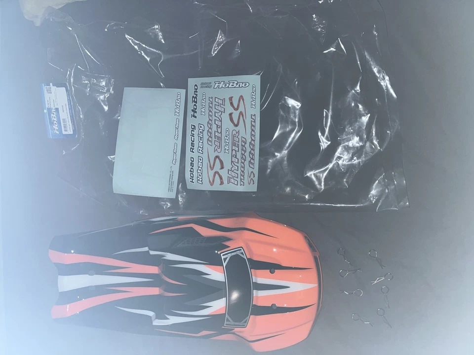 Hobao Hyper SST Karosserie 1/8 Truggy fertig lackiert (orange) - 92008 mit Clips - Bild 1 von 4