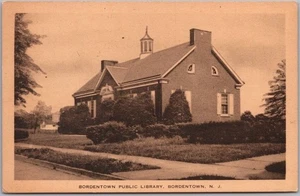 Vintage BORDENTOWN, New Jersey Postcard "PUBLIC LIBRARY" Artvue / Unused c1930s - Picture 1 of 2