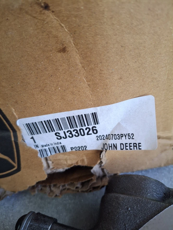 SJ33026 JOHN DEERE OEM BRAND NEW  SCV VALVE. - Image 1 of 4