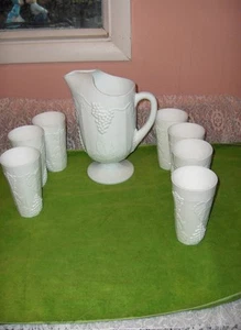 8 Pc Vintage Milk Glass Indiana Colony Harvest Grapes Iced Tea Pitcher Tumblers - Bild 1 von 1