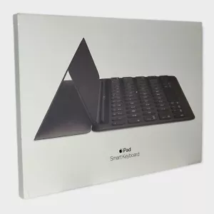 Apple Smart Keyboard Folio/Case - Black OPEN BOX - Picture 1 of 5