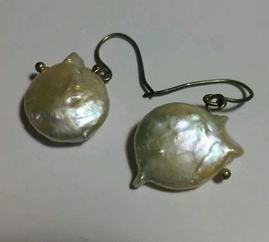  Freshwater pearl earrings, silver color metal ear wire,coin(1),hook, drop,white - Picture 1 of 2