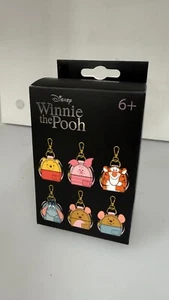 Loungefly Winnie Puuh Mystery Mini Rucksack Schlüsselanhänger Roo Taschenanhänger Disney - Bild 1 von 2