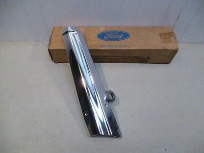 Nuevo de Lote Antiguo Ford LTD GALAXIE 500 1971-1972 ASIENTO DE BANCO TRASERO BAJO MOLDURA LATERAL DERECHA Foto 1 de 4