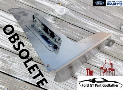 2005,2006 FORD GT LOWER L.H. OEM QUARTER PANEL SUPPORT BRACKET OBSOLETE 05/06 - Image 1 of 2