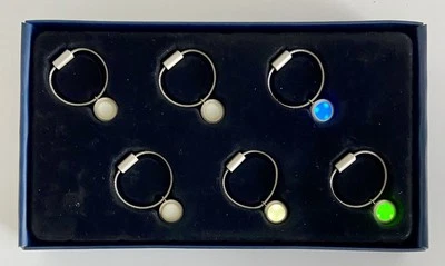 Brookstone Juego de 6 Dijes de Vino Iluminados en Caja Original-3 Funcionando/3 Necesita Batería Foto 1 de 4