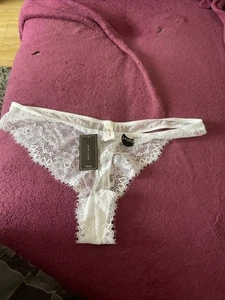 New Look Knickers Thong Size 16 White Floral See Description - Picture 1 of 3