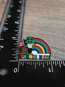Vintage Puerto Rico Frog Flag Lapel Pin Souvenir Tourist Ut - Picture 1 of 2