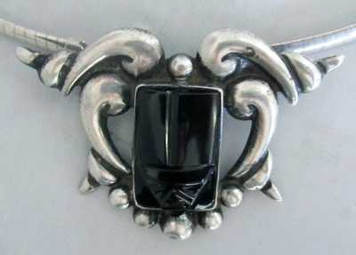 VINTAGE MEXICO STERLING PENDANT NECKLACE, 2 3/8 INCHES PENDANT, 16 INCHES CHAIN - Image 1 of 4