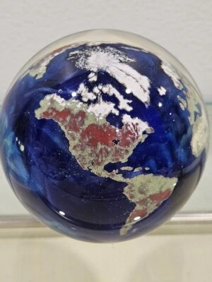 Lundberg Studios 1993 Globo azul cobalto vidrio pisapapeles oficina de arte en vidrio Foto 1 de 4