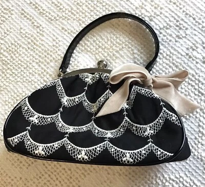 Cartera de Noche Glenda Gies Blanco y Negro Encaje Bordado Terciopelo Lazo *Ver Estado Foto 1 de 4