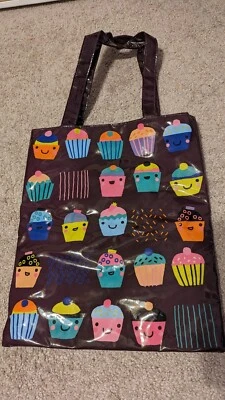 Paperchase - Lindo Bolso de Mano Cupcake PVC Exterior Nylon Interior - Ligeramente Usado Foto 1 de 4