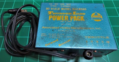 AHM 70000 HO Escala Thunder Line Variable DC y Paquete de Alimentación de CA Constante Foto 1 de 4