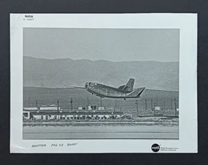 grande foto ufficiale NASA 7,7x10,2 NORTHROP HL-10 / M2-F2 #N804NA - Foto 1 di 2