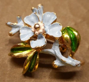 Flower Pin - Picture 1 of 2