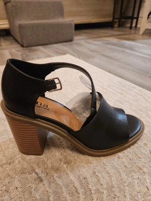 Sandalias Ana negras tacones altos talla 7 Foto 1 de 4