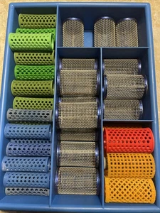 Lockenwickler in verschiedenen Größen. - Bild 1 von 2