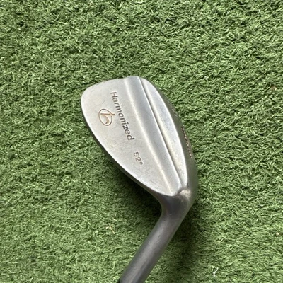 Cuña de arena Wilson Harmonized 52* mano derecha flexible acero Foto 1 de 4