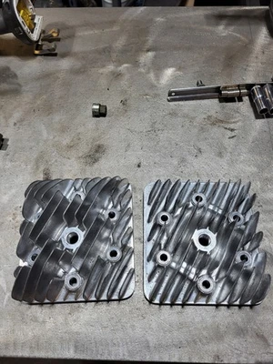 Винтажные головки цилиндров для снегохода Yamaha SS440 440 с вентилятором и охлаждением - Изображение 1 из 4