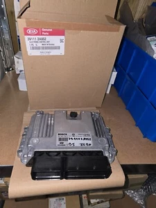 Kia Ceed 12 - 14 1.6 Diesel ECU Assy. Genuine 391112A952 - Picture 1 of 3