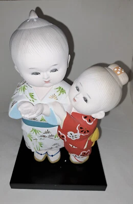 Muñeca Gump's Hakata Muñecas Japonesas de Colección por Gumps Japón 2 Muñecas en Base Foto 1 de 4