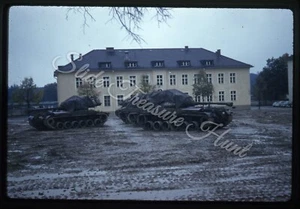 Base de tanque militar Alemania 35 mm extensión años 60 Kodachrome - Imagen 1 de 3