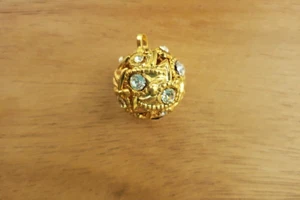 Gold Finish High Quality Crystal Rhinestone Designer Globe-Ball Shape Button - Picture 1 of 5