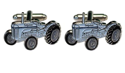 Gemelos Ferguson TE20 Little Grey Fergie de colección tractor agrícola metal esmalte NUEVO Foto 1 de 2