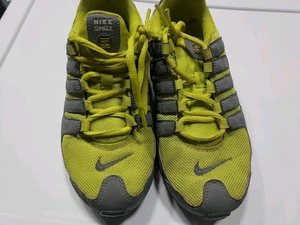 Nike Shox Youth Boy Girl Size 4.5 Y Running Sneaker Grey Yellow - Picture 1 of 9