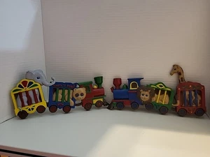 (J5) Vintage Circo Tren Guardería Decoración Pared 1991 Burwood Plástico EE. UU. 2 PIEZAS - Imagen 1 de 7