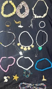 Vintage & Now 20 Strand Natur Schmuck Glas Holz Metall Muscheln Kauri Puka Konvolut - Bild 1 von 6