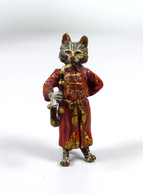 Wiener Bronze Katze im Morgenrock mit Pfeiffe - Bild 1 von 4