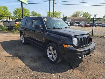 Used Washer Fluid Reservoir fits: 2014 Jeep Patriot  Grade A Foto 1 de 4