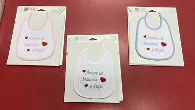 BAVAGLINO NEONATI In Ciniglia Con Ricamo “SONO  L’ AMORE DI MAMMA & PAPÀ ” - Immagine 1 di 4