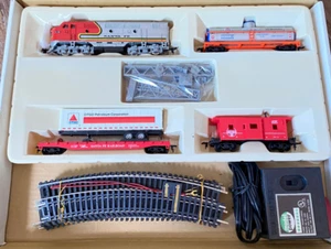 Juego Tren Eléctrico Santa Fe Escala HO Citco Gas y Petróleo Edición Limitada Artículo #1096 - Imagen 1 de 3