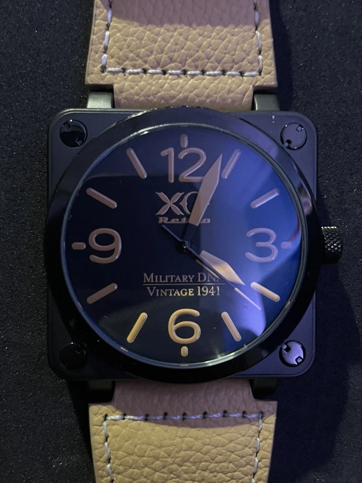 XO Retro P-51 Mustang DNA Relógio Piloto Masculino – Mostrador Quadrado Preto, Pulseira de Couro, N - Imagem 1 de 4