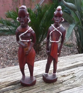 Paar Massai Krieger Figuren aus Holz - Bild 1 von 4