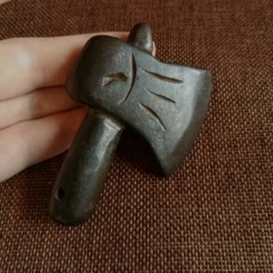 Colección antigua de la cultura Hongshan piedra cruda hierro meteorito hierro hacha pequeña  - Imagen 1 de 5