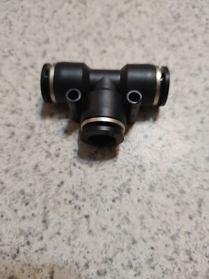 STC, TU 3/8 K, 3/8" Tube OD Tee Union Push-to-Connect Air Fitting 15 Pack - Image 1 of 4