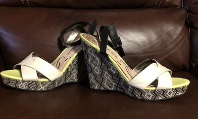 SAM & LIBBY BLACK WHITE IVORY LIME GREEN YELLOW NEON WEDGE STRAP HEELS 9 1/2  - Image 1 of 4