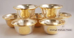 Juego de cuencos tibetanos de 3,5" enchapados en oro y plata finamente tallados en Patan, Nepal - Imagen 1 de 7