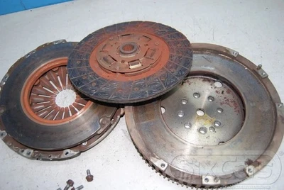 Schwungrad Schwungscheibe Druckplatte Hyundai i30 FD 1.6 CRDi 85kW D4FB Bj.07 - Bild 1 von 3