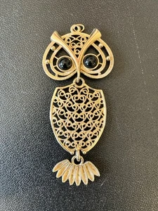 Colgante Sarah Coventry Night Owl tono dorado ojo negro - Imagen 1 de 6
