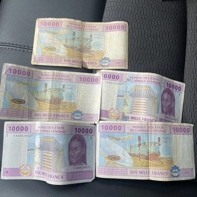 Cameroon Central African States 10000 Francs CFA (5 Bills) - Image 1 of 2