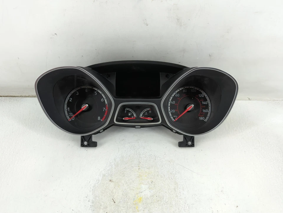 Cuadro de instrumentos velocímetro Ford Focus 2015-2015 medidores AJ2OK Foto 1 de 4