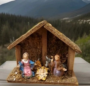 Vintage Krippe Handarbeit Holz Stall Figuren Weihnachten Made in Italy  - Bild 1 von 11
