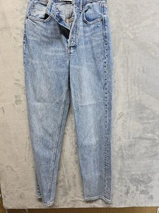Jeans donna Denim Forum taglia 25 bottoni mosca gamba dritta lavaggio leggero vita alta - Foto 1 di 13