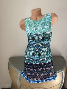 JUST TAYLOR Kleid Gr. 4p Petite S ärmellos Scuba Blumen Cottagecore klassisch - Bild 1 von 9